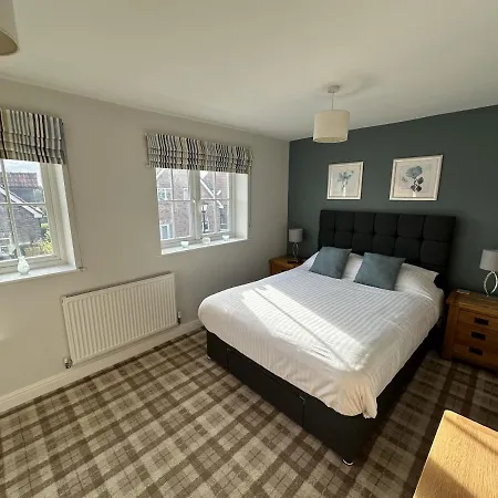 Ocean Cove - Part Of The The Bay Filey Village With Pool, Gym And Direct Access, Pub, Restaurant, Tennis And Meadows Walks